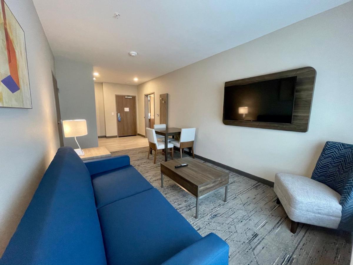 Holiday Inn Express & Suites - Ft. Smith - Airport By Ihg Fort Smith Dış mekan fotoğraf