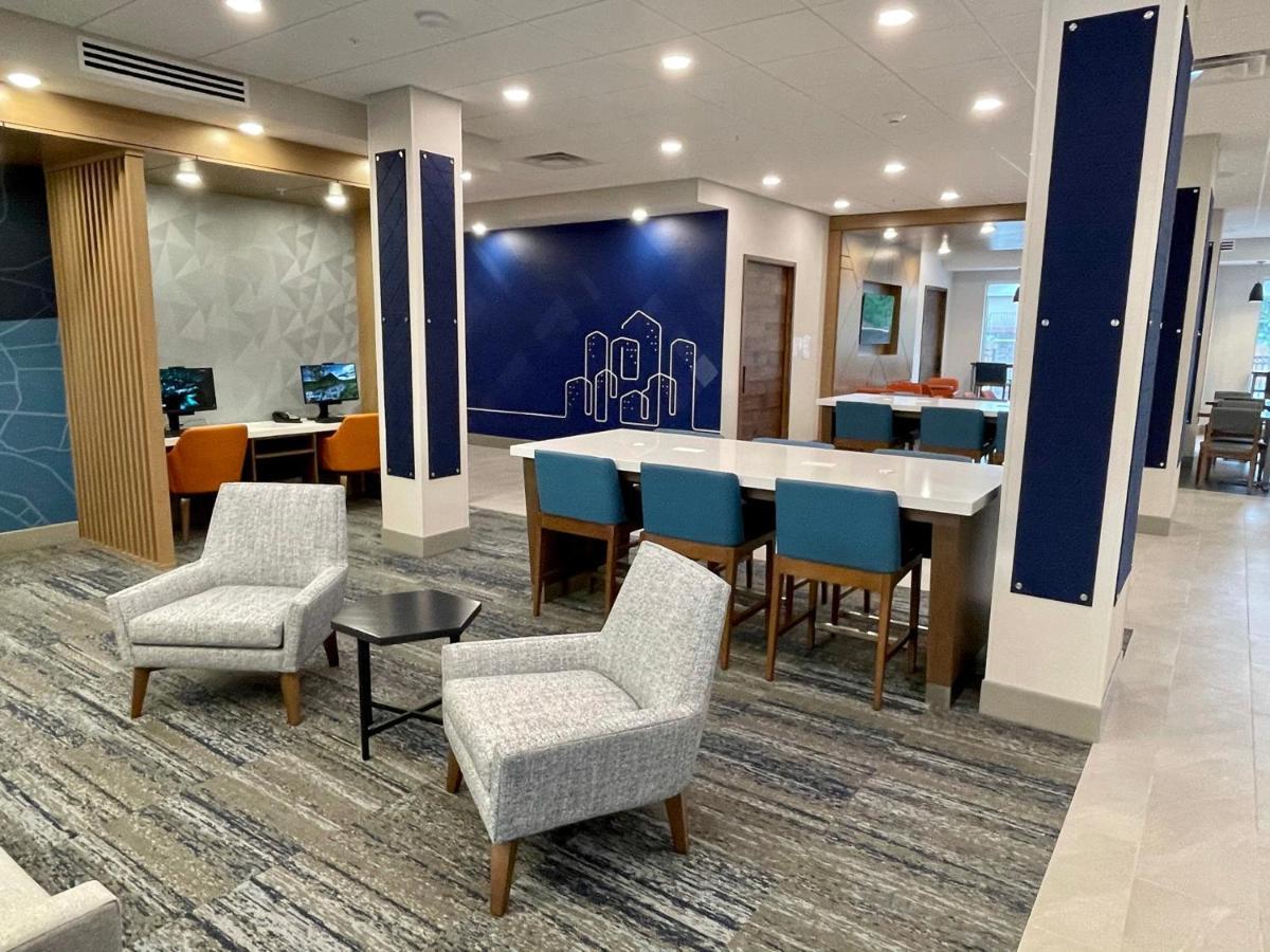 Holiday Inn Express & Suites - Ft. Smith - Airport By Ihg Fort Smith Dış mekan fotoğraf