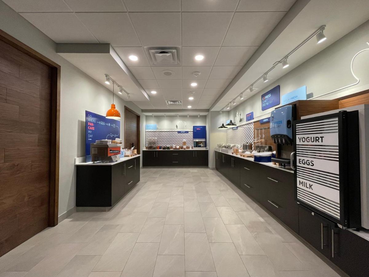 Holiday Inn Express & Suites - Ft. Smith - Airport By Ihg Fort Smith Dış mekan fotoğraf