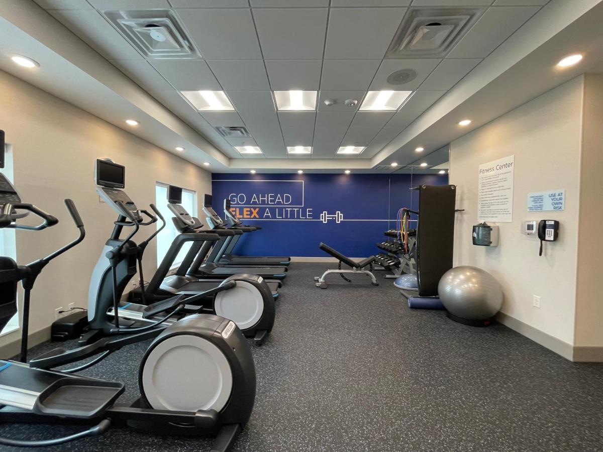 Holiday Inn Express & Suites - Ft. Smith - Airport By Ihg Fort Smith Dış mekan fotoğraf