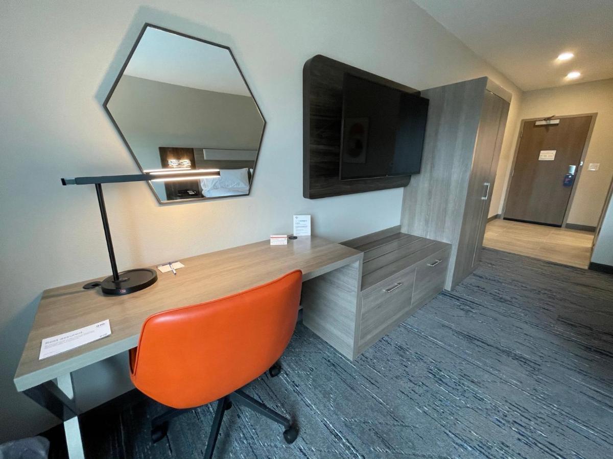 Holiday Inn Express & Suites - Ft. Smith - Airport By Ihg Fort Smith Dış mekan fotoğraf