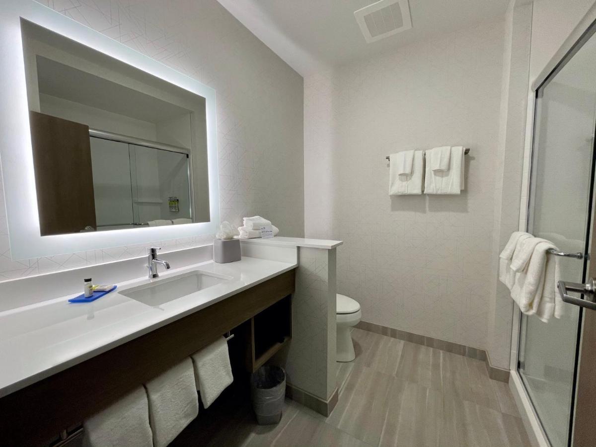 Holiday Inn Express & Suites - Ft. Smith - Airport By Ihg Fort Smith Dış mekan fotoğraf
