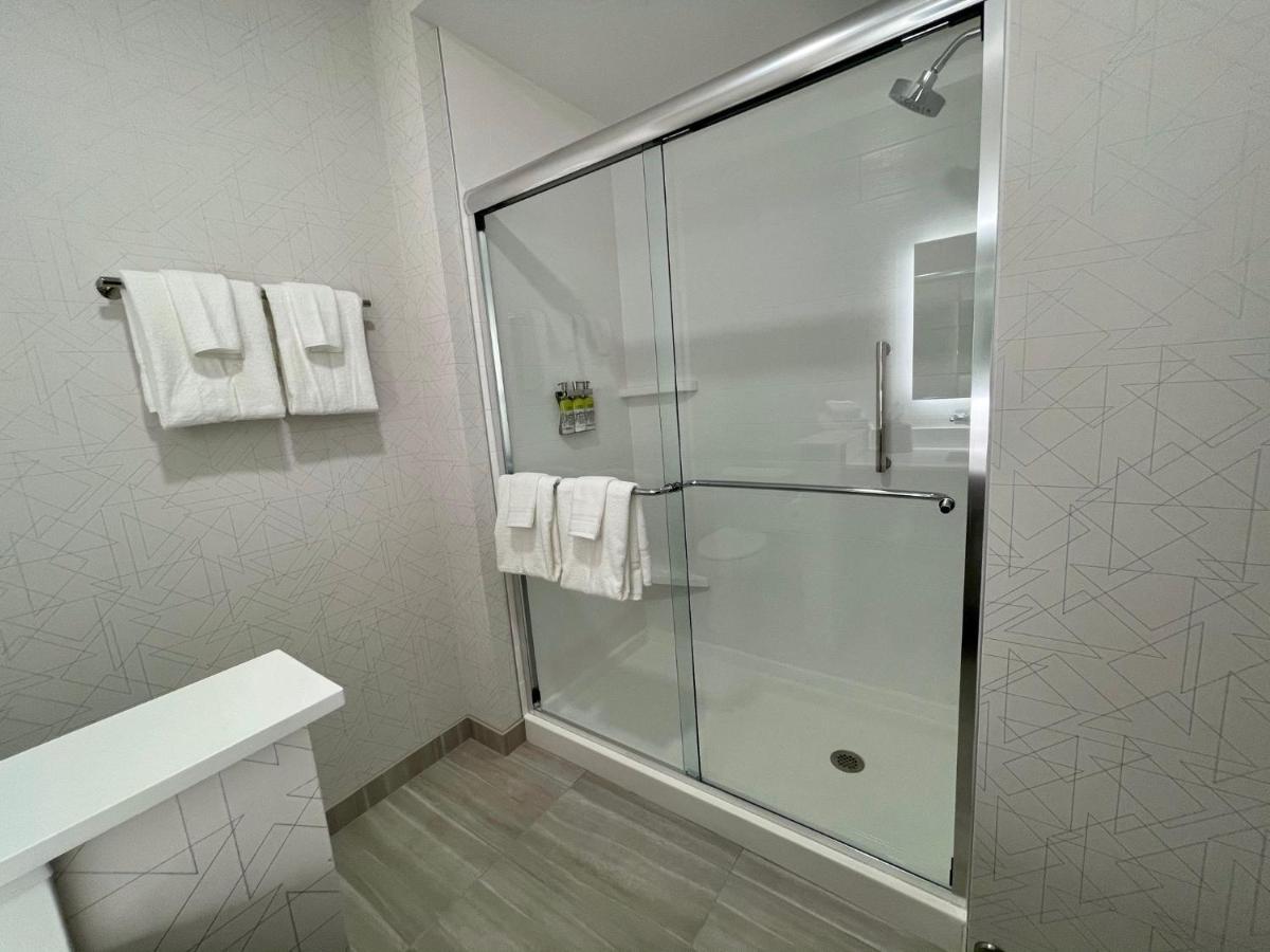 Holiday Inn Express & Suites - Ft. Smith - Airport By Ihg Fort Smith Dış mekan fotoğraf