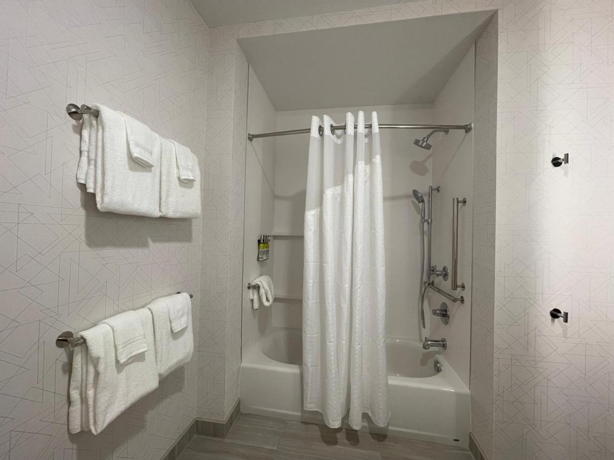 Holiday Inn Express & Suites - Ft. Smith - Airport By Ihg Fort Smith Dış mekan fotoğraf