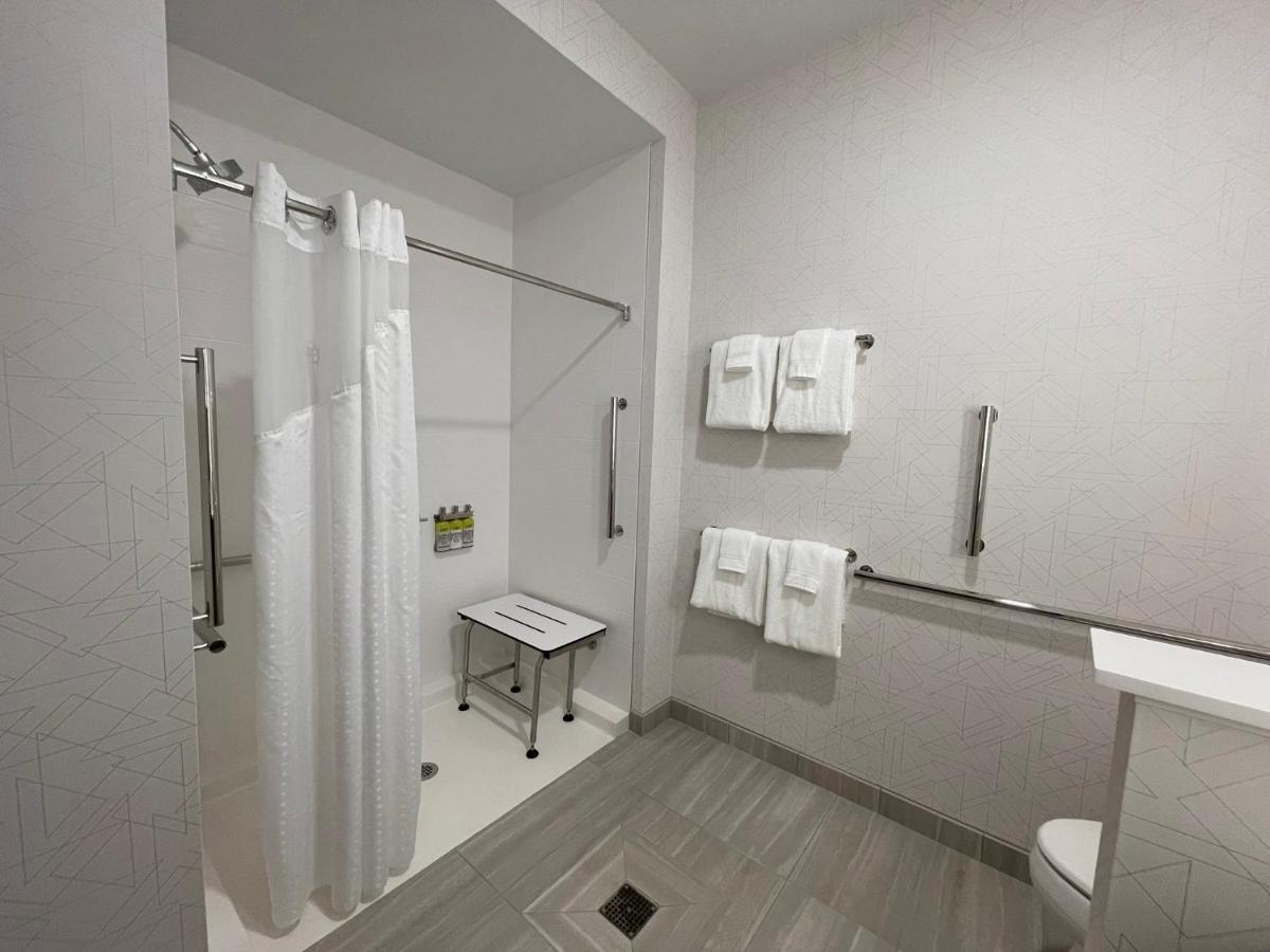 Holiday Inn Express & Suites - Ft. Smith - Airport By Ihg Fort Smith Dış mekan fotoğraf