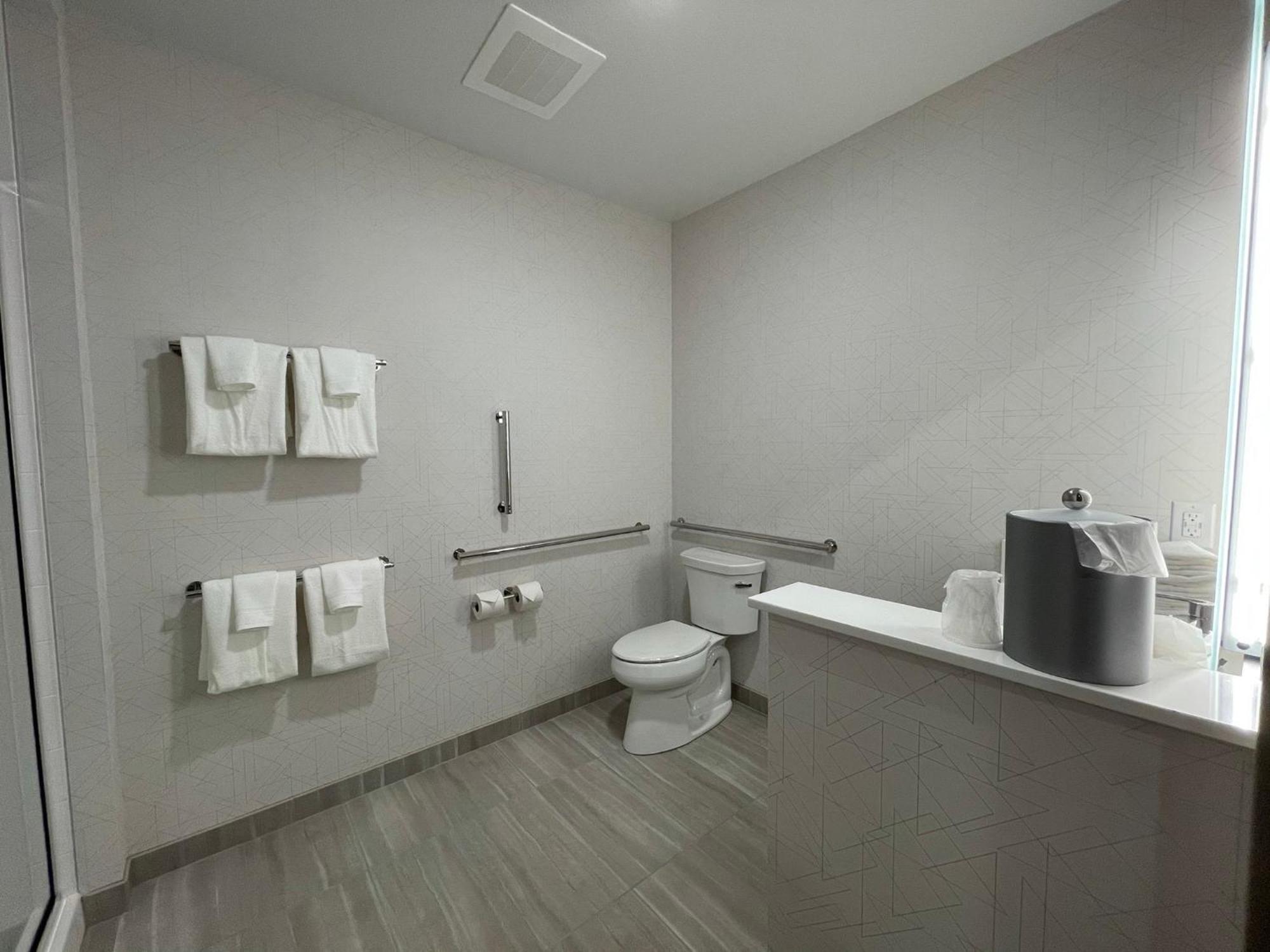 Holiday Inn Express & Suites - Ft. Smith - Airport By Ihg Fort Smith Dış mekan fotoğraf
